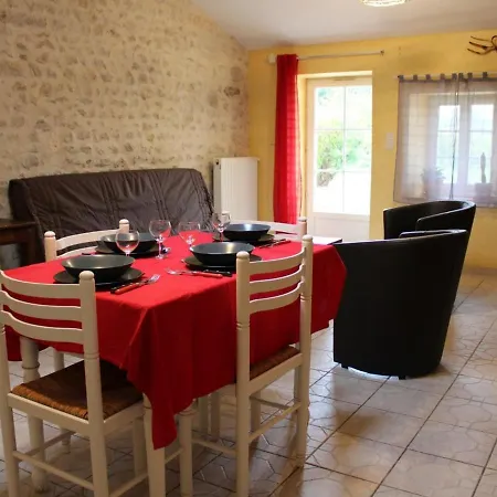 Casa de Férias Balzac, 3 Pieces, 4 Personnes - Fr-1-653-44 Balzac