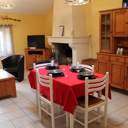 Casa de Férias Balzac, 3 Pieces, 4 Personnes - Fr-1-653-44